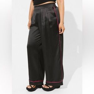 Torrid Black Wide Leg Satin High Rise Pant